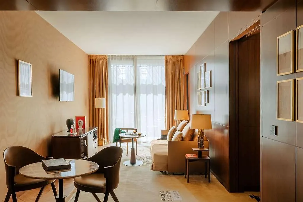 Hotel Madame Reve Paris
